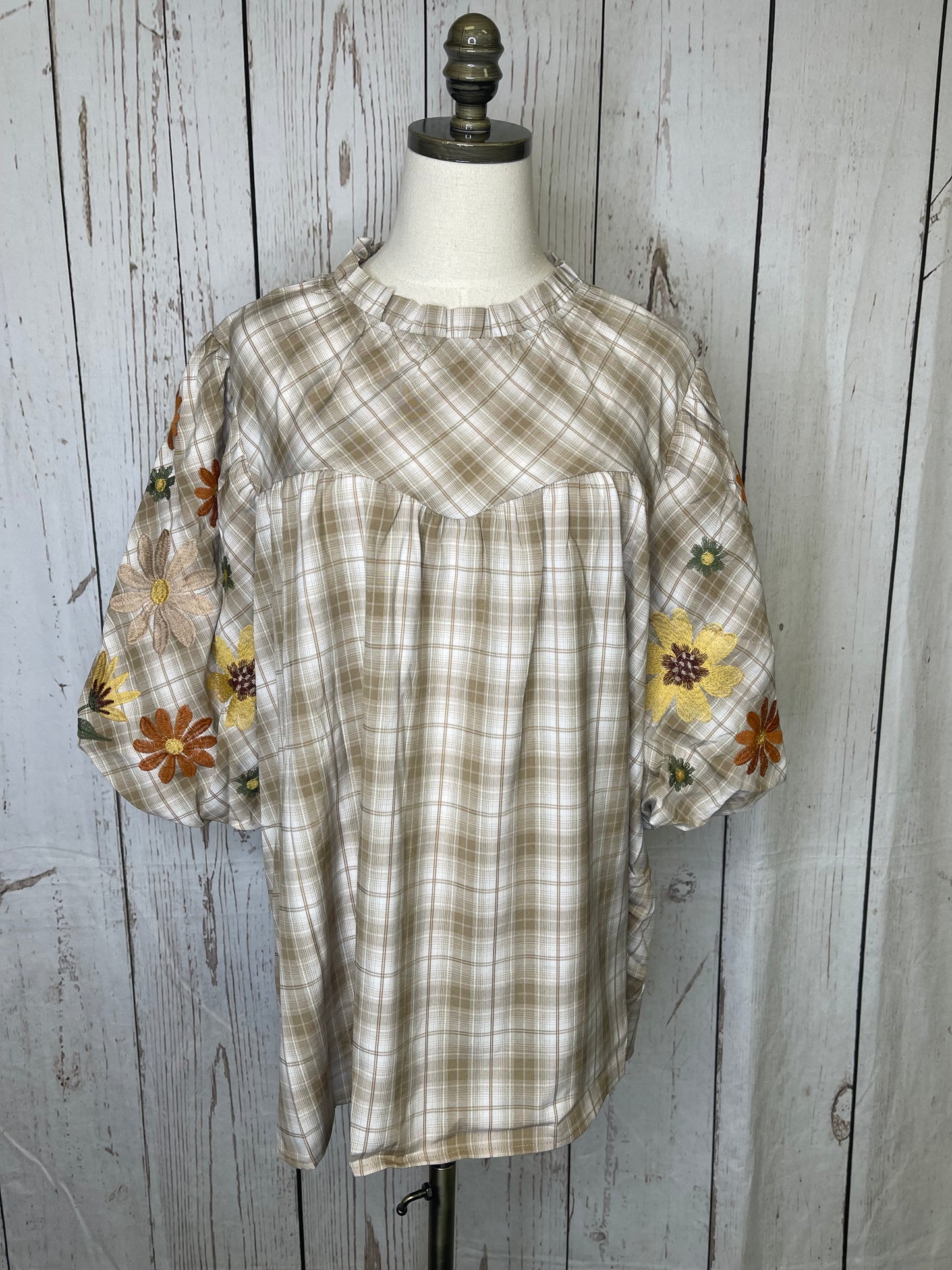 Oddi Plus Size Plaid Puff Sleeve Blouse with Embroidery