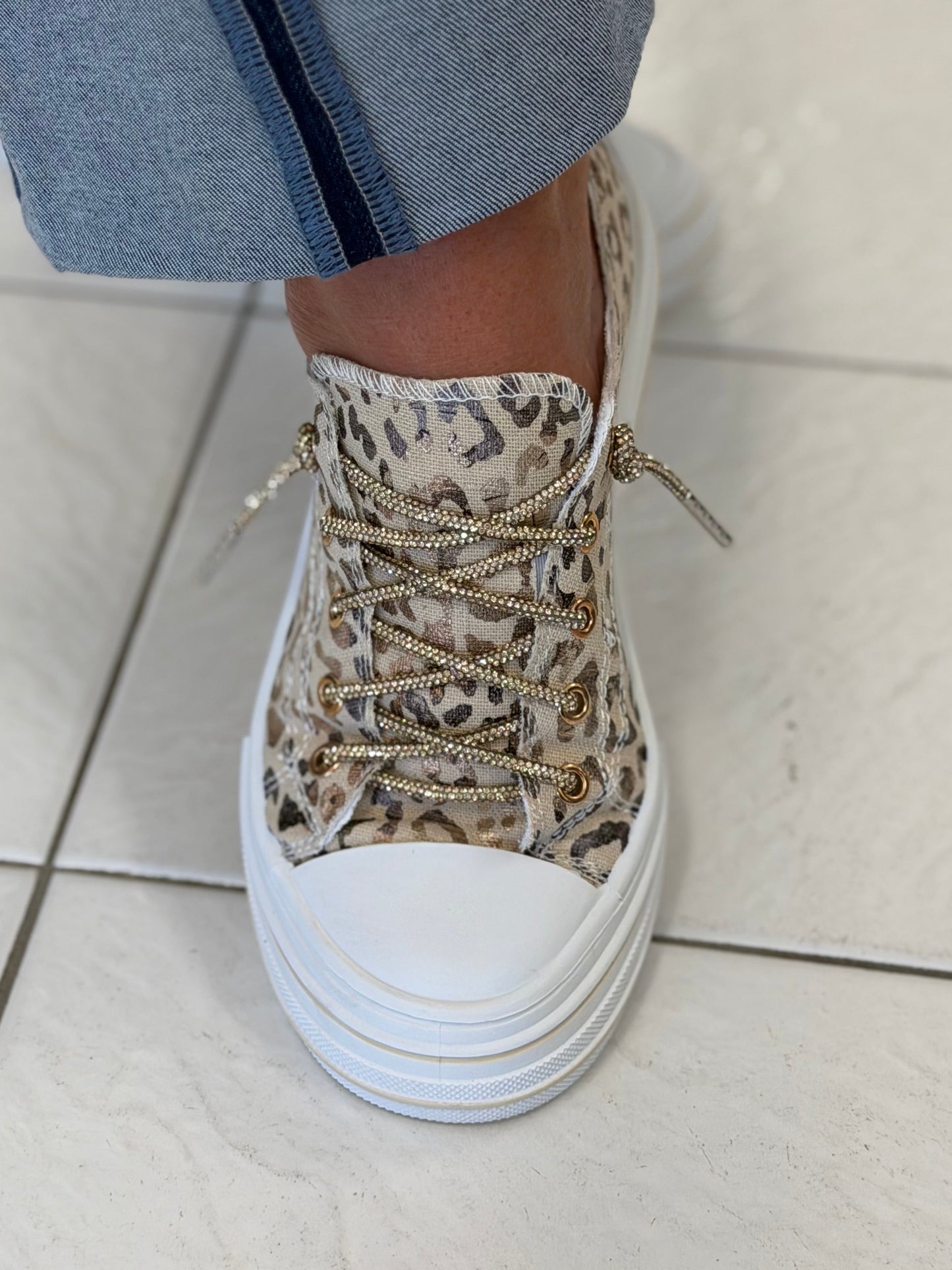 Very G Aman Leopard Sneaker