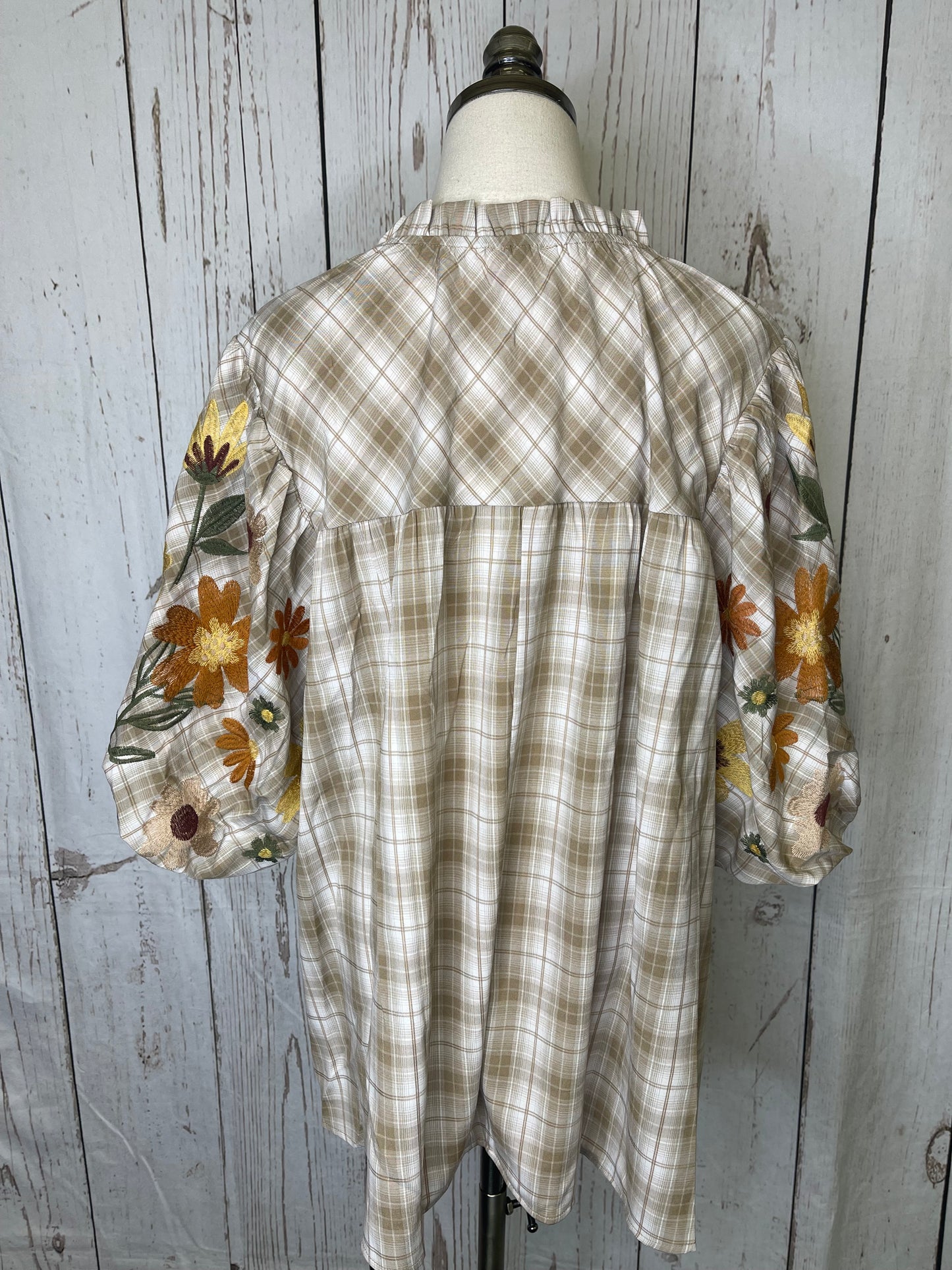 Oddi Plus Size Plaid Puff Sleeve Blouse with Embroidery