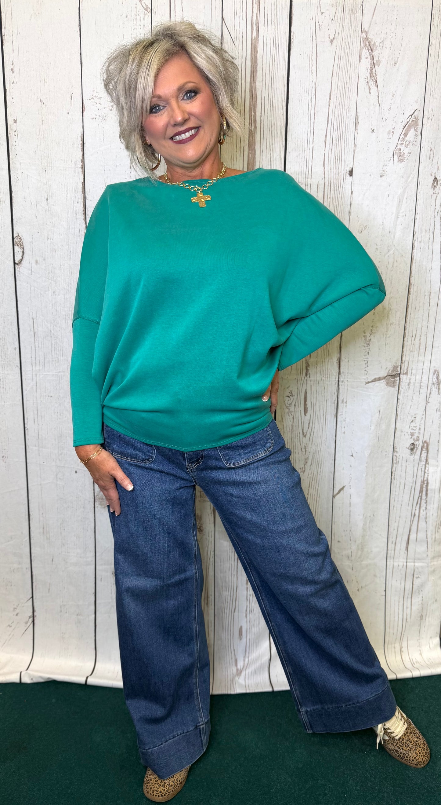Risen HIGH RISE CROP WIDE FRONT PATCH POCKET JEANS