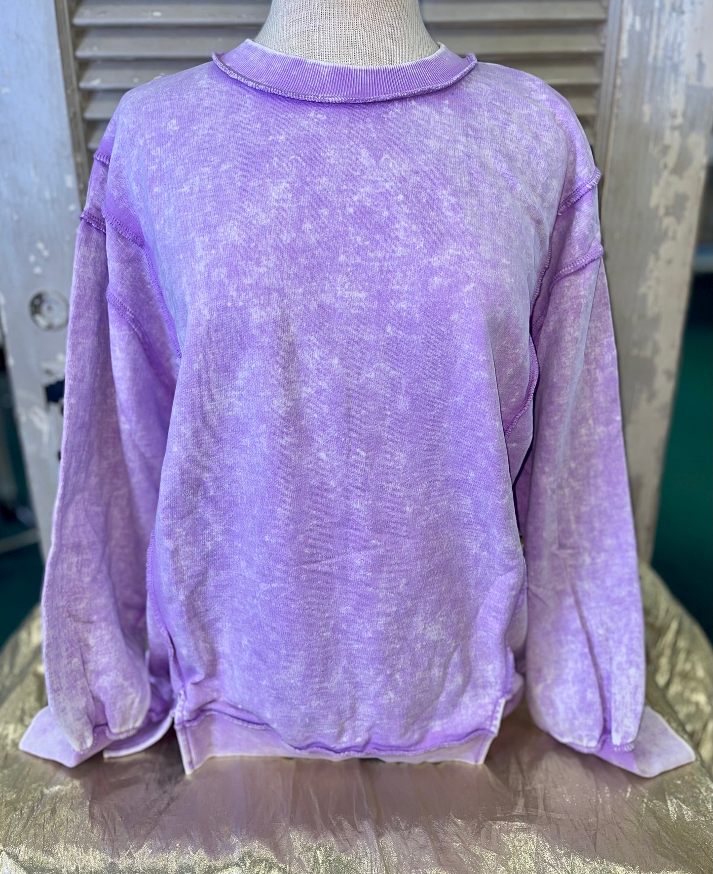 ACID WASH FRENCH TERRY EXPOSED-SEAM SWEATSHIRT