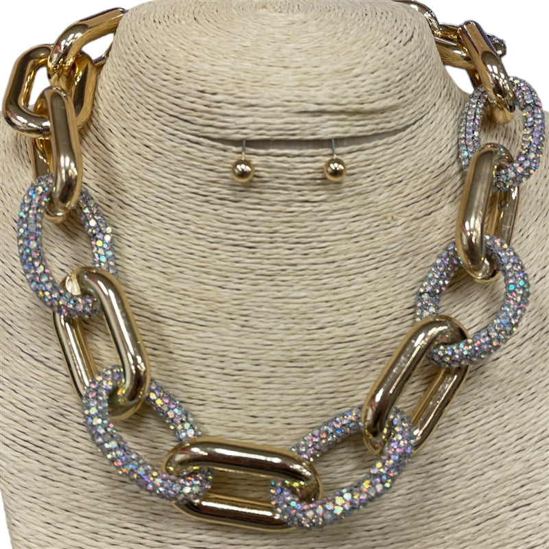 CHUNKY CHAIN & RHINESTONE SHORT NECKLACE