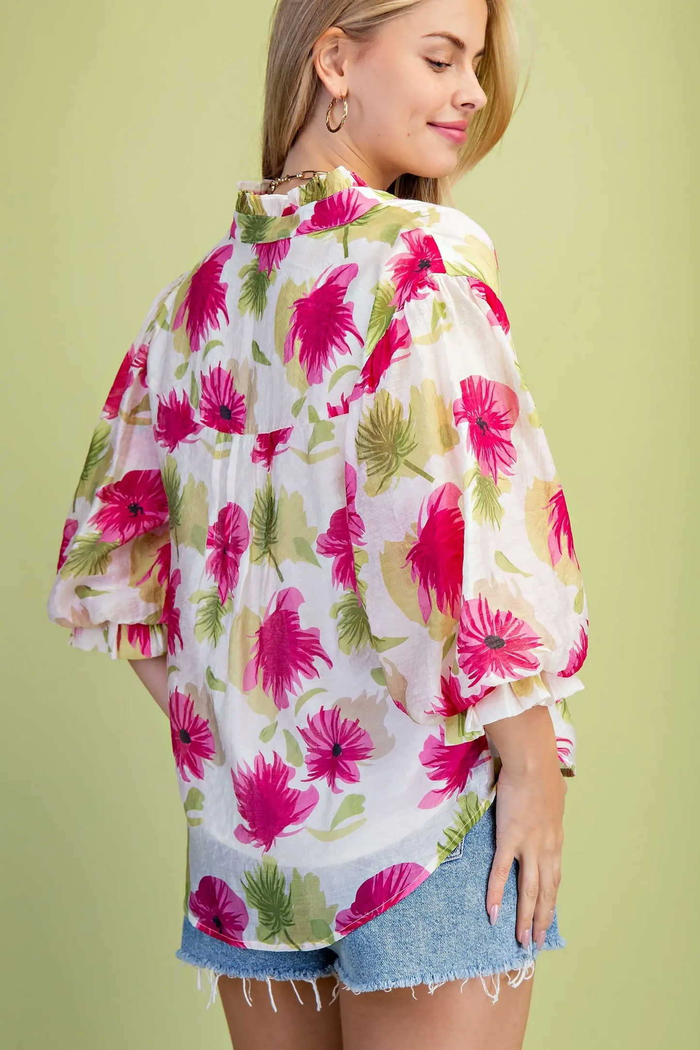 Gigio Bright Floral Printed Button Down Top