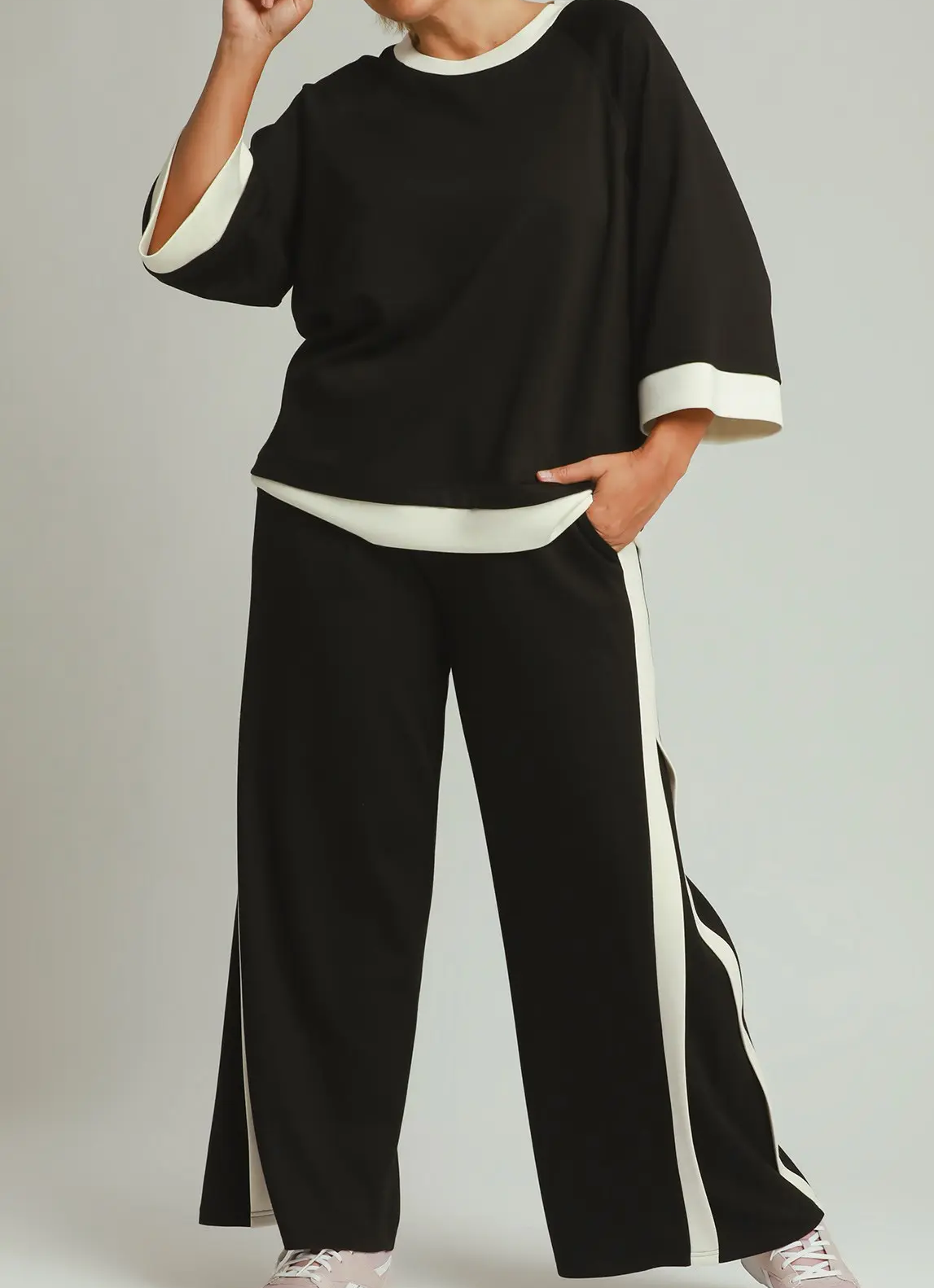 Umgee Plus Size Black LUXEKNIT Colorblock Side Stripe Straight Pants