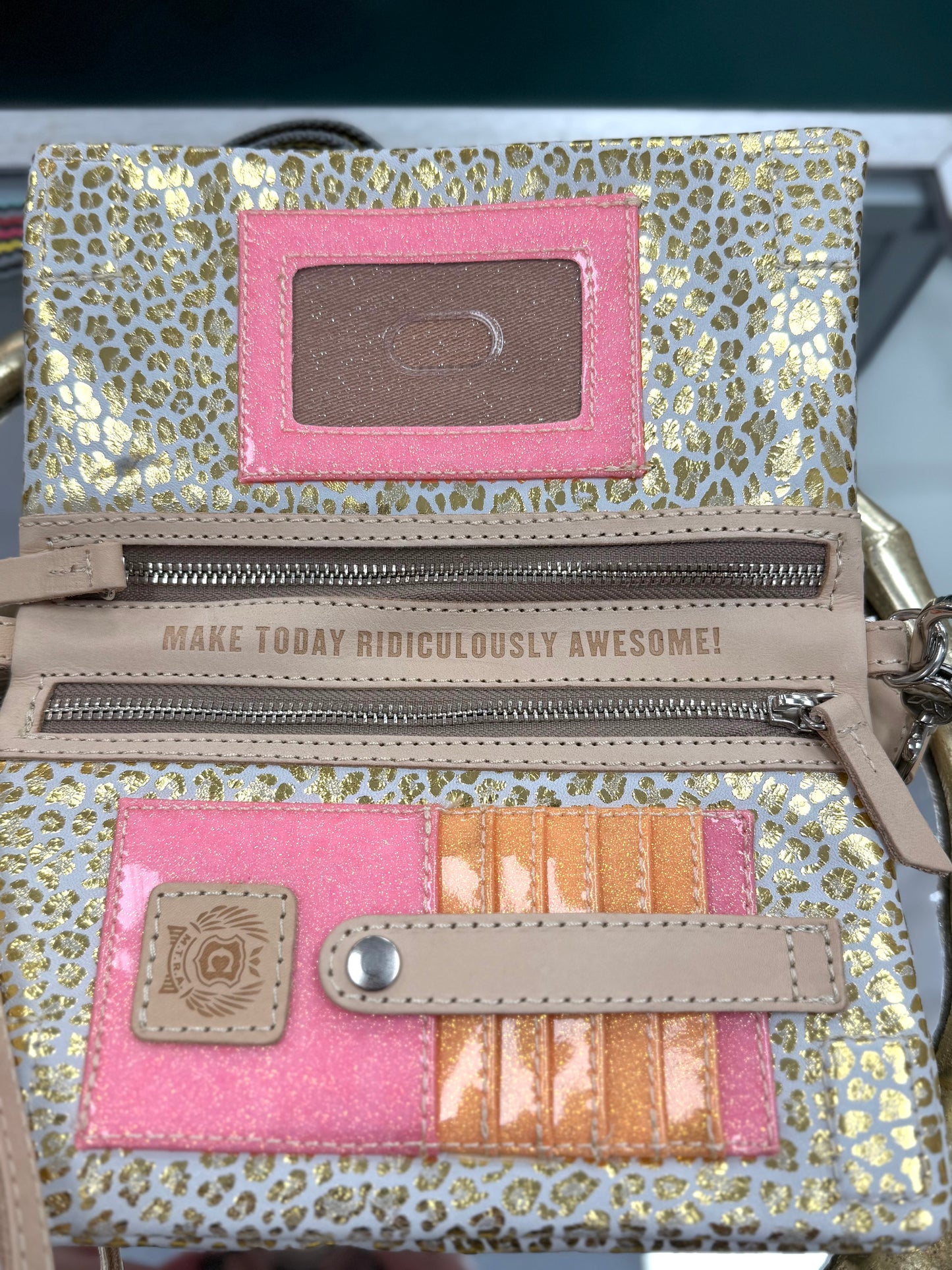 Consuela Kit Uptown Crossbody
