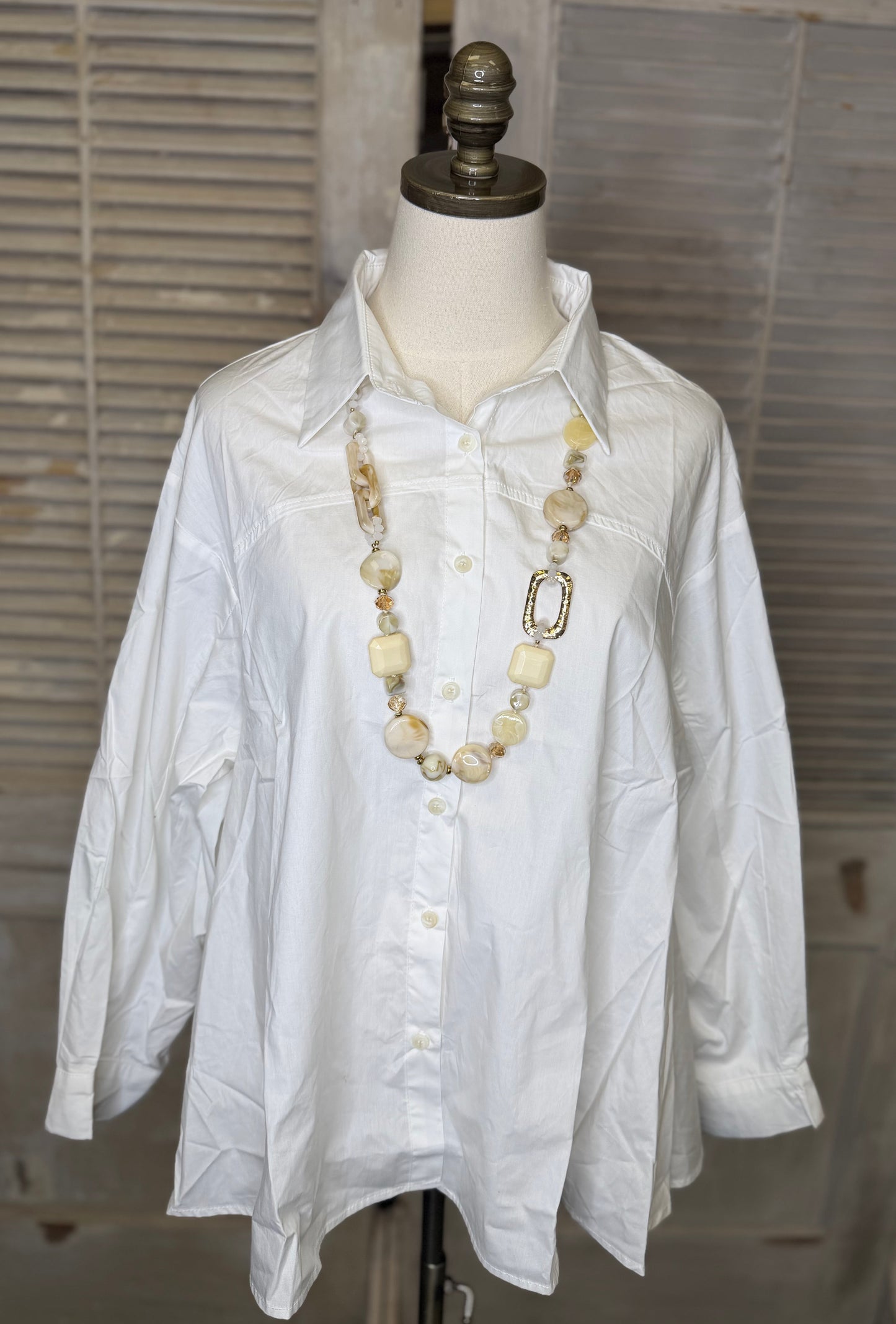 Davi & Dani Long Sleeve Button Front Shirt