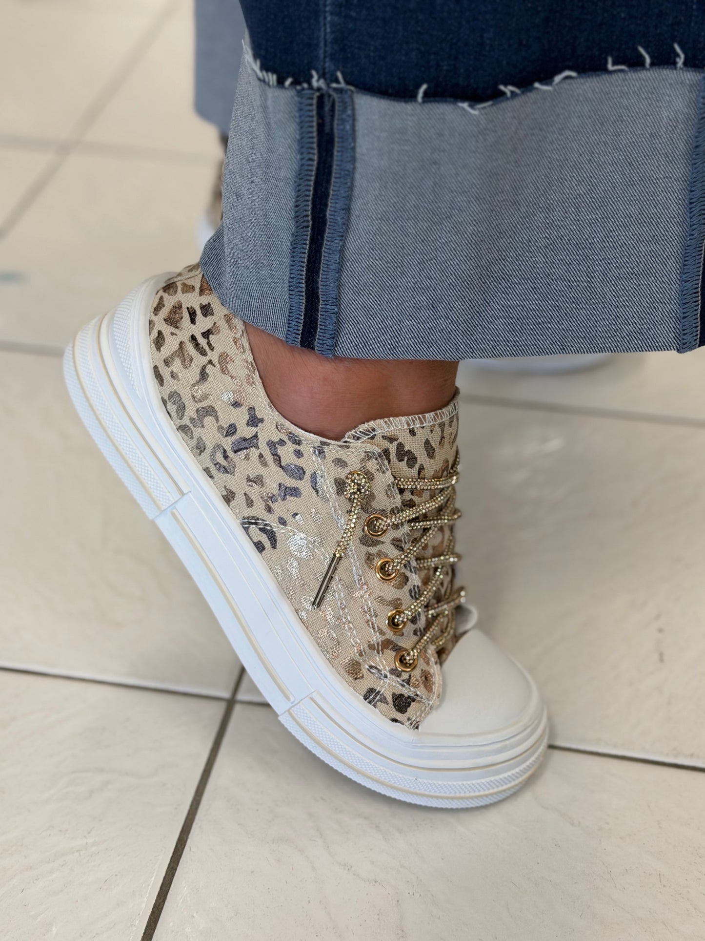 Very G Aman Leopard Sneaker