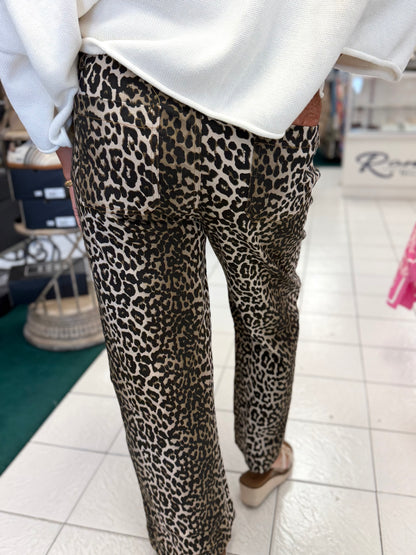 Umgee Leopard Print Denim Pant