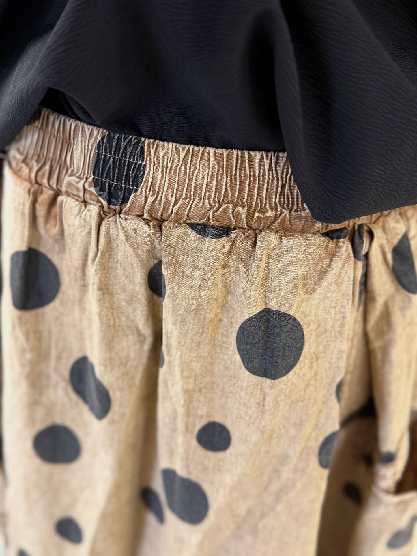 EASEL MOCHA POLKA DOTS PRINT WASHED WOVEN SKIRT