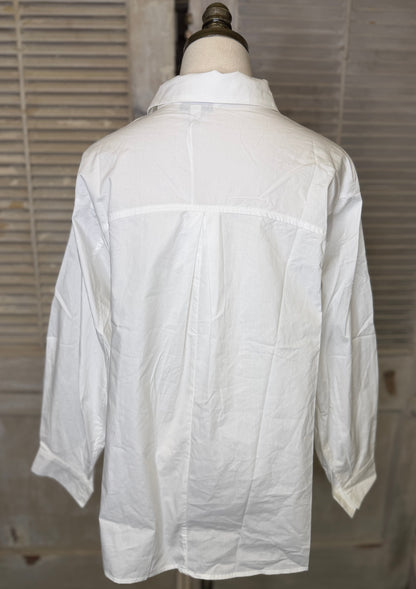 Davi & Dani Long Sleeve Button Front Shirt