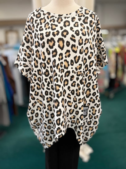 Yolly Short Sleeve Animal Print Tunic