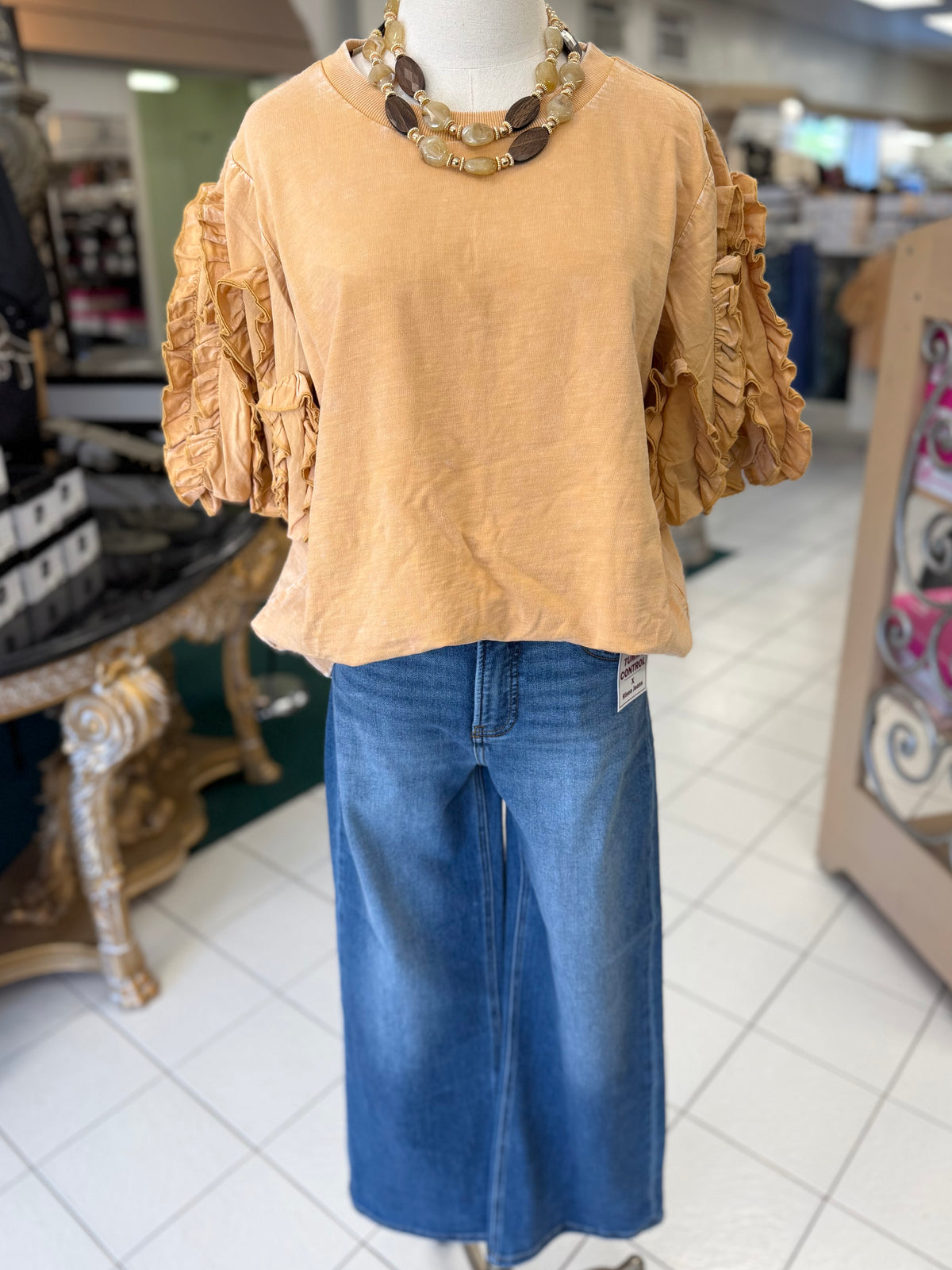Easel Honey Latte RUFFLED SLVS MINERAL WASHED TOP