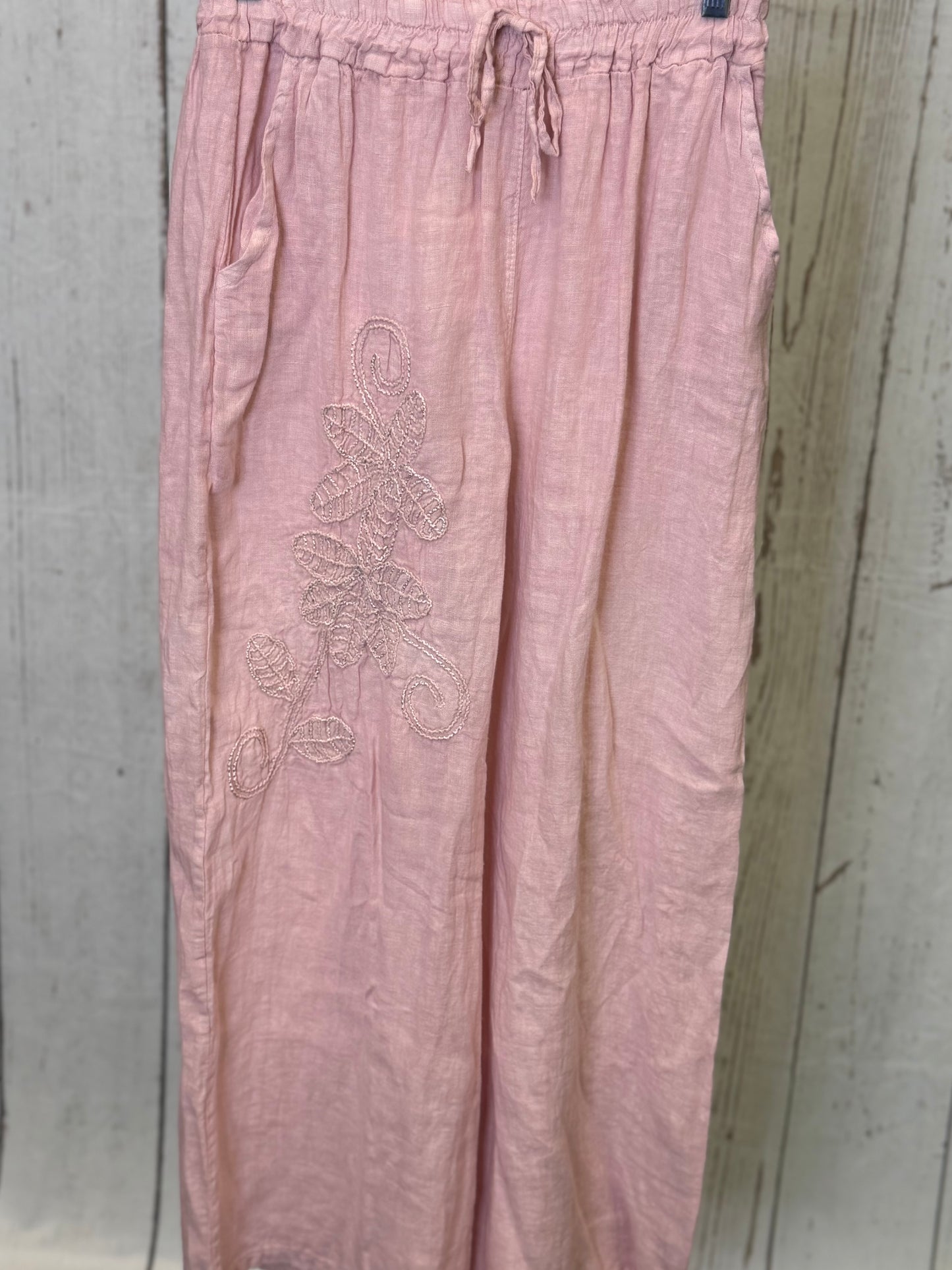 Made in Italy Linen Pant with Embroidered Flower Detail