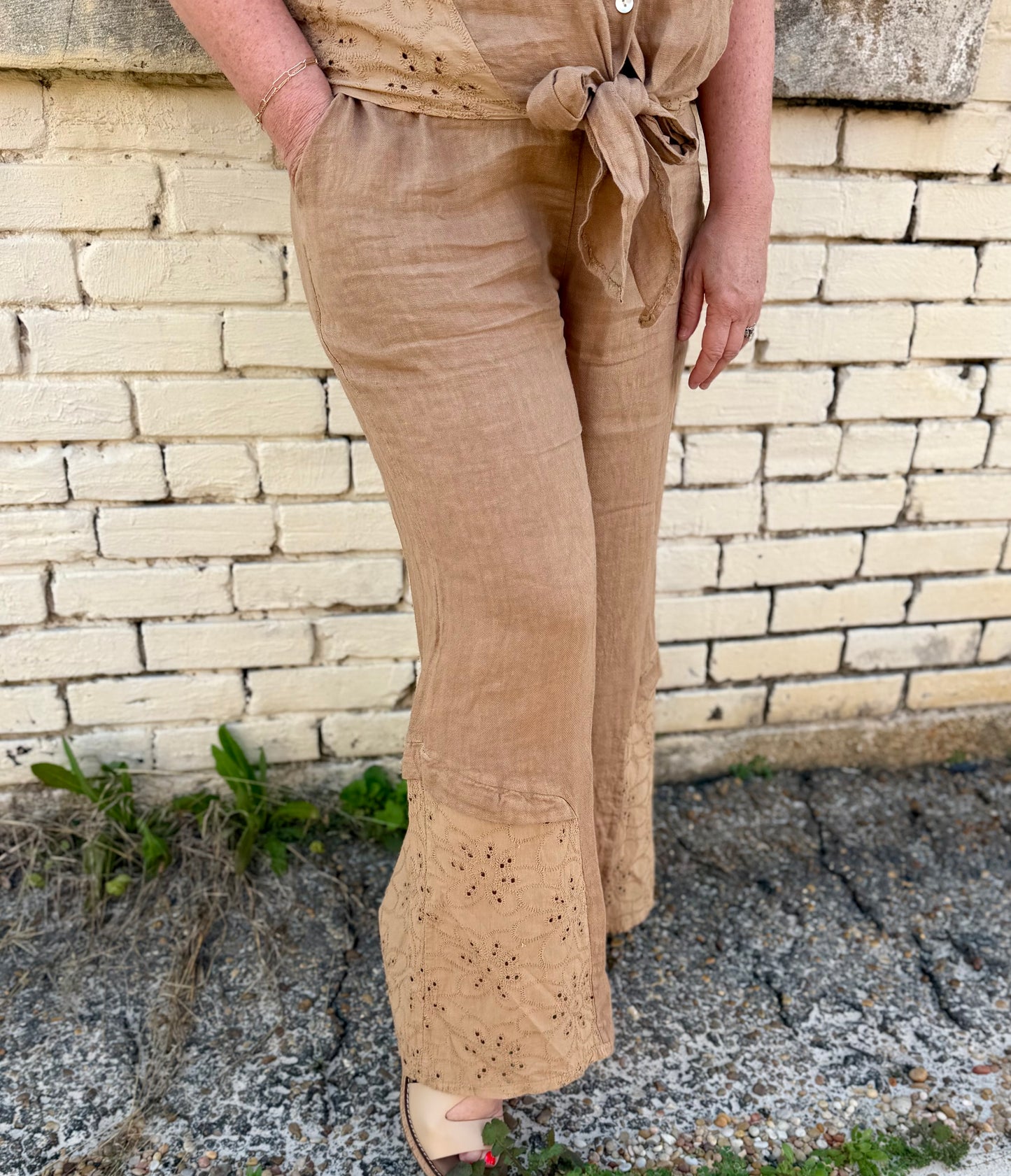 Made in Italy Eyelet Lace Accent Linen Pants