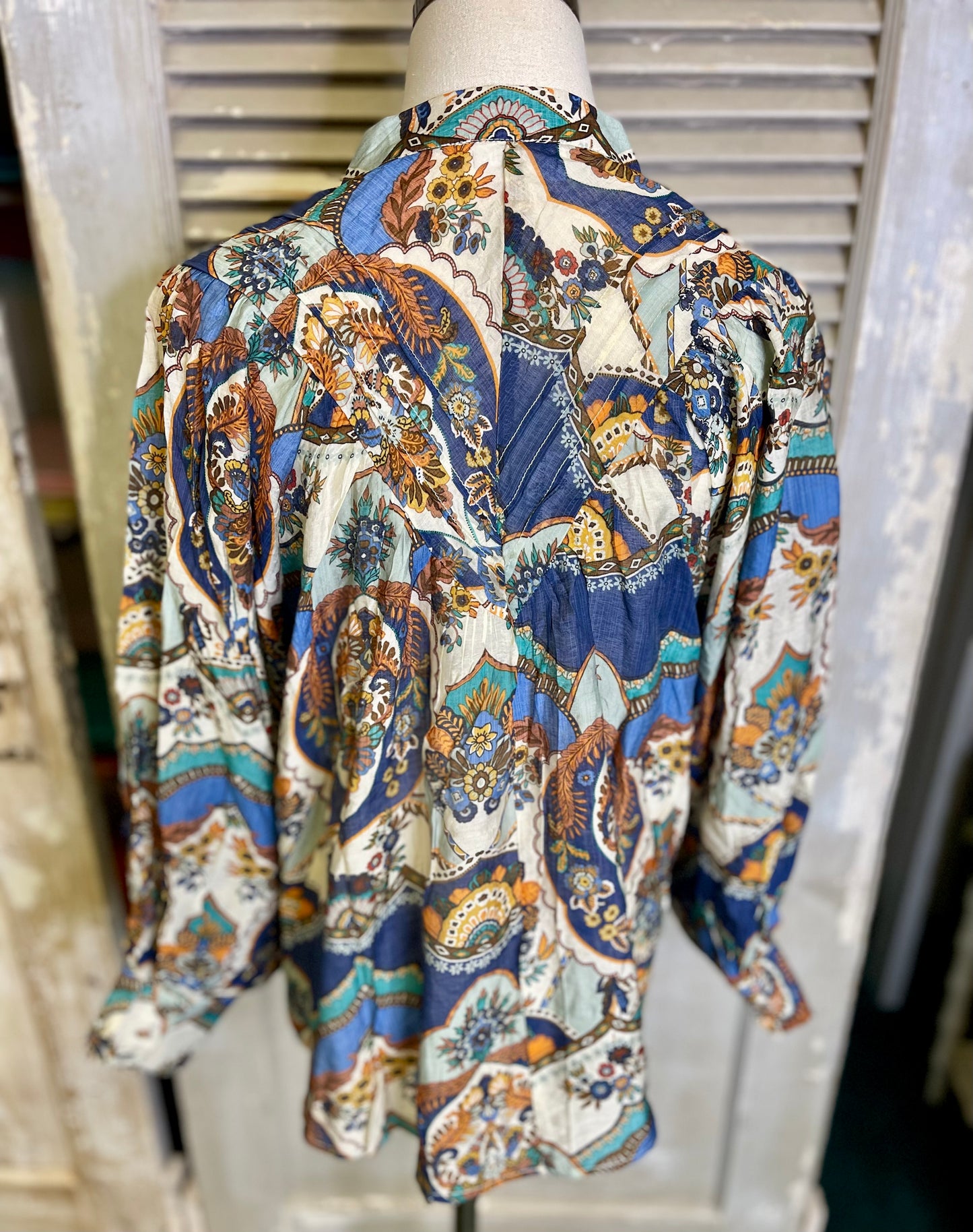 EESOME Vintage Sapphire Blue Top