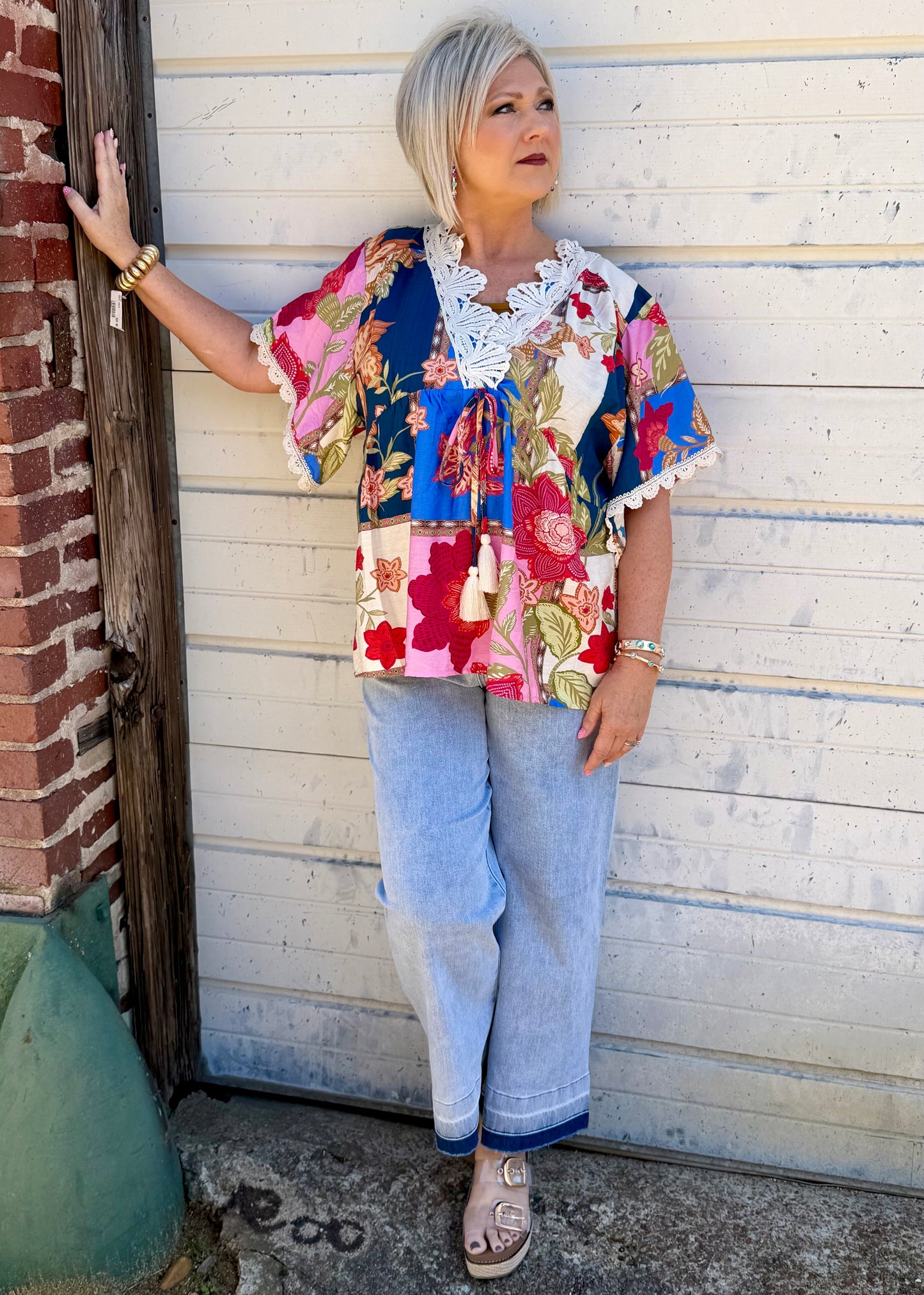 Umgee Short Sleeve Mix Floral Lace Trim Top