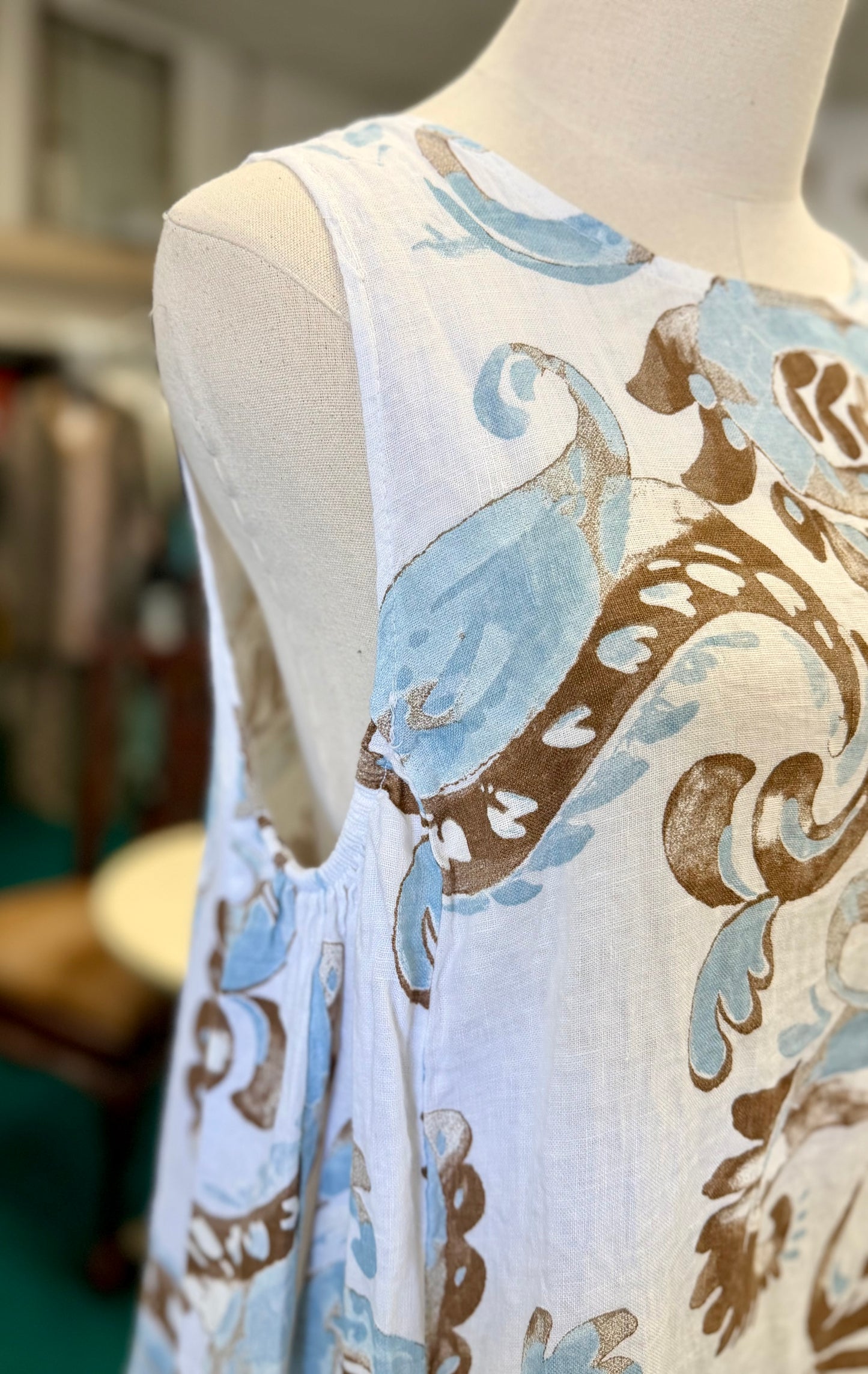 Made in Italy Sleeveless Linen Dress with Matching Jacket