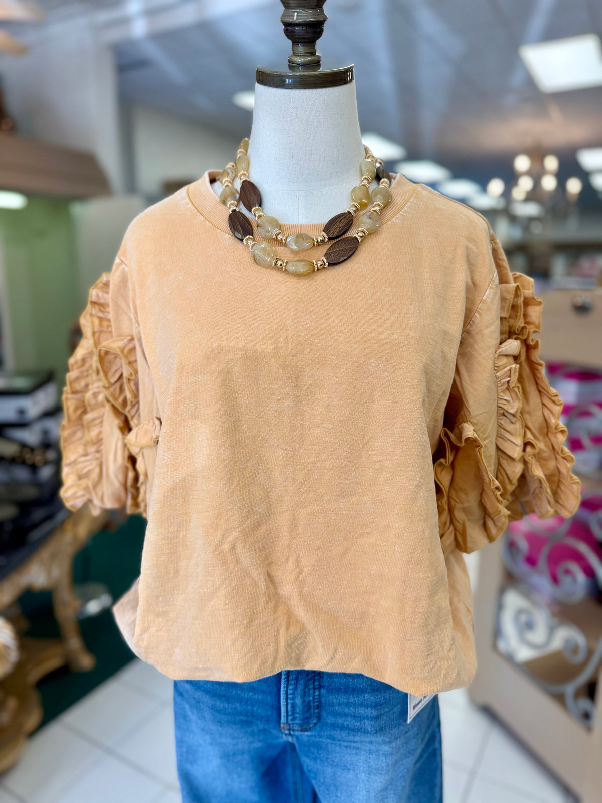 Easel Honey Latte RUFFLED SLVS MINERAL WASHED TOP