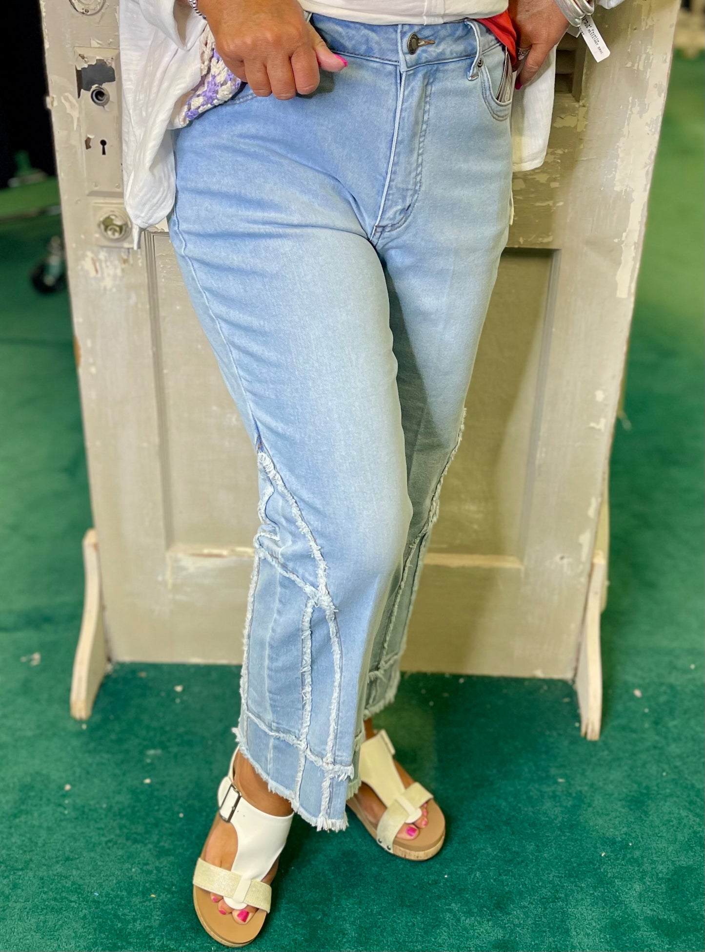 FLARE LEG CROP PANT WITH FRINGED TRIM - LIGHT INDIGO