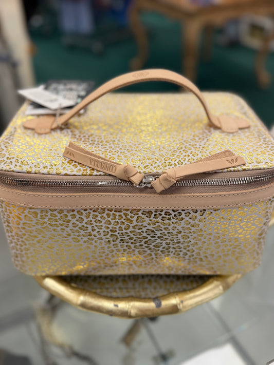 Consuela Kit Train Cosmetic Case
