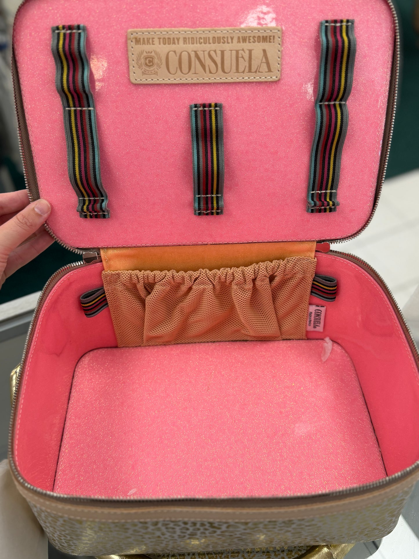 Consuela Kit Train Cosmetic Case