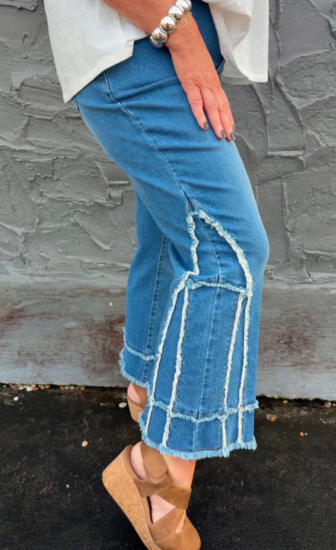 FLARE LEG CROP PANT WITH FRINGED TRIM - MEDIUM INDIGO
