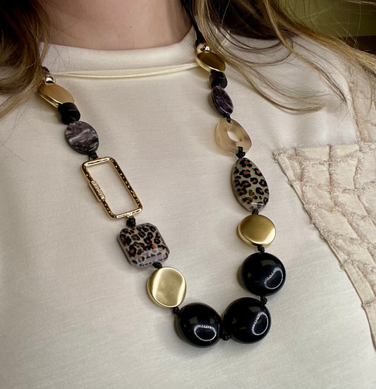 LEOPARD GEOMETRIC ACRYLIC NECKLACE
