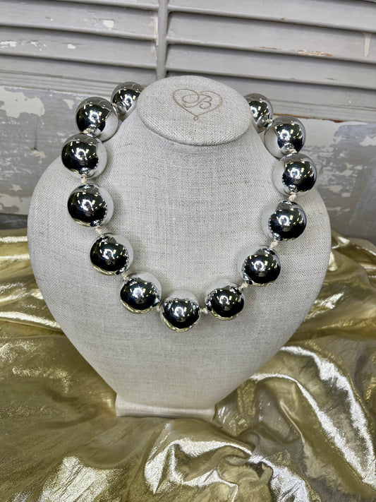 CHUNKY BEADED BALL SHORT NECKLACE