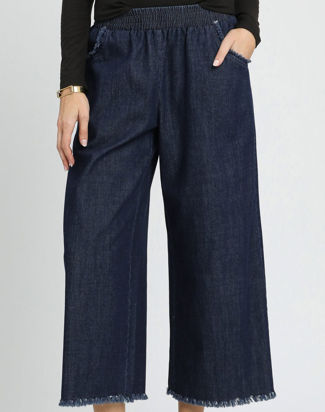 Umgee Dark Wash Frayed Denim Pant