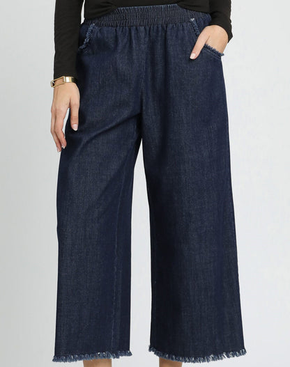 Umgee Dark Wash Frayed Denim Pant