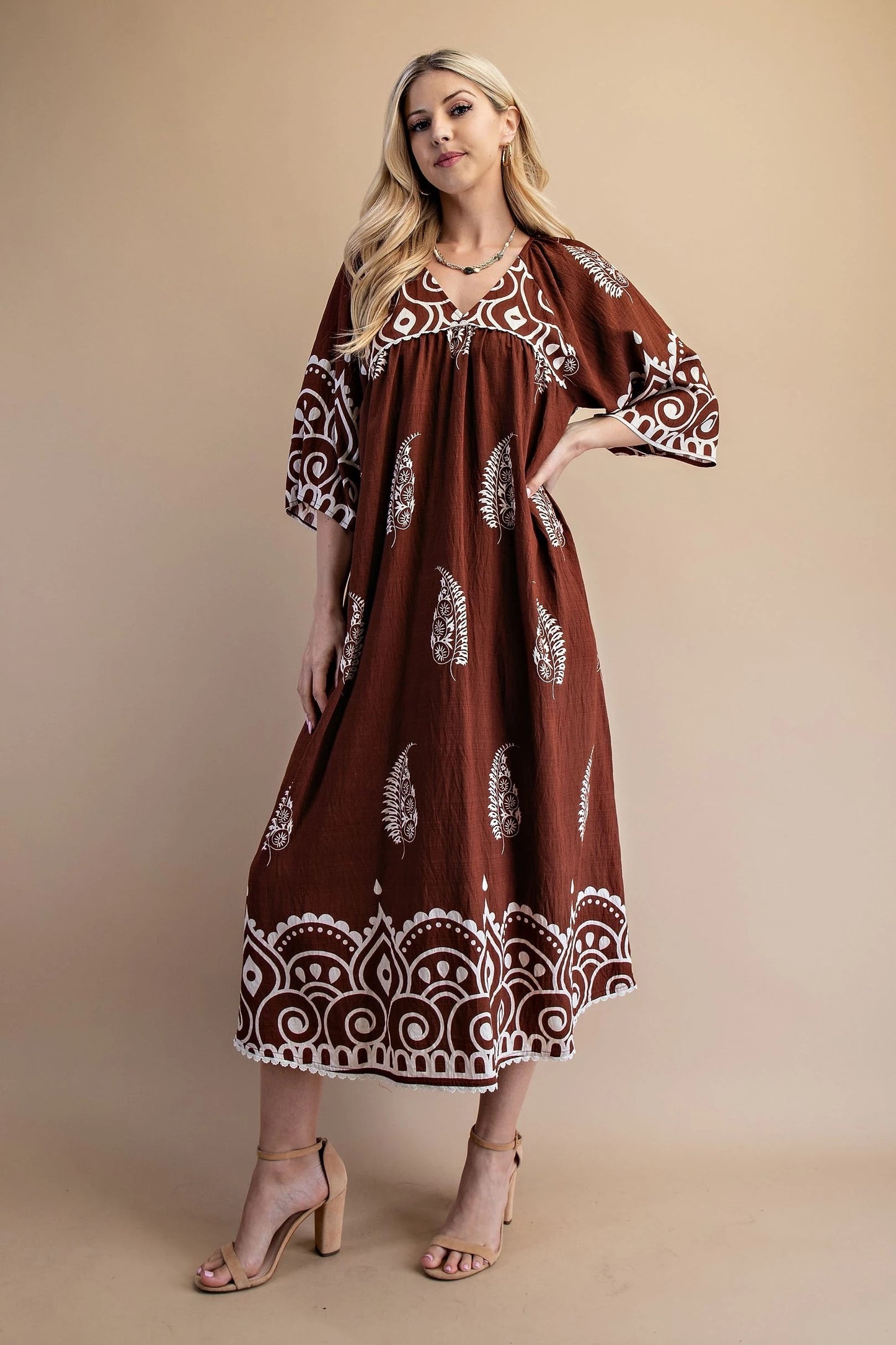 Gigio Printed V-Neck Midi Dress with a Decorative Trim
