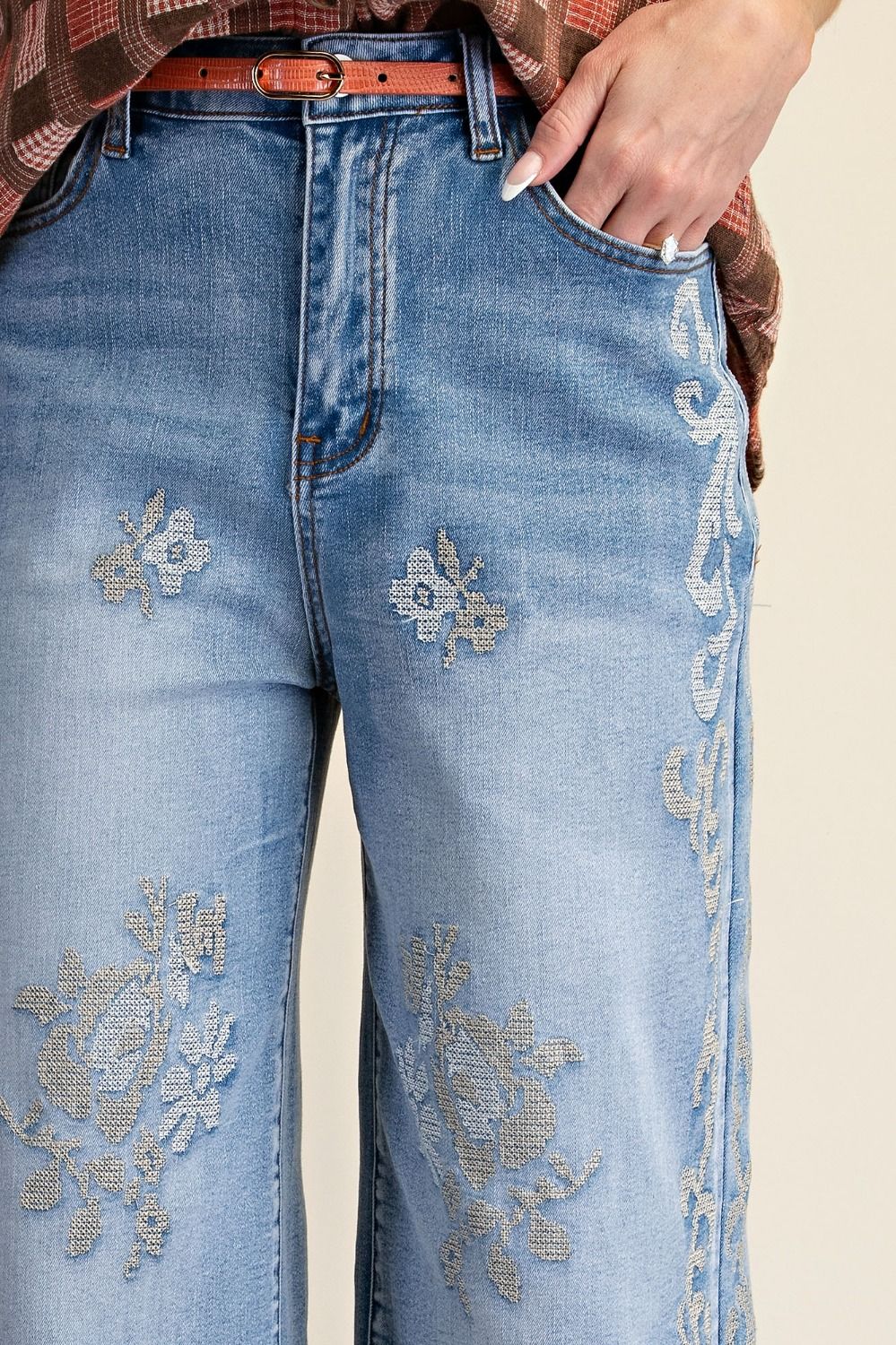 Easel Border Embroidered Detailing Stone Washed Denim Pants