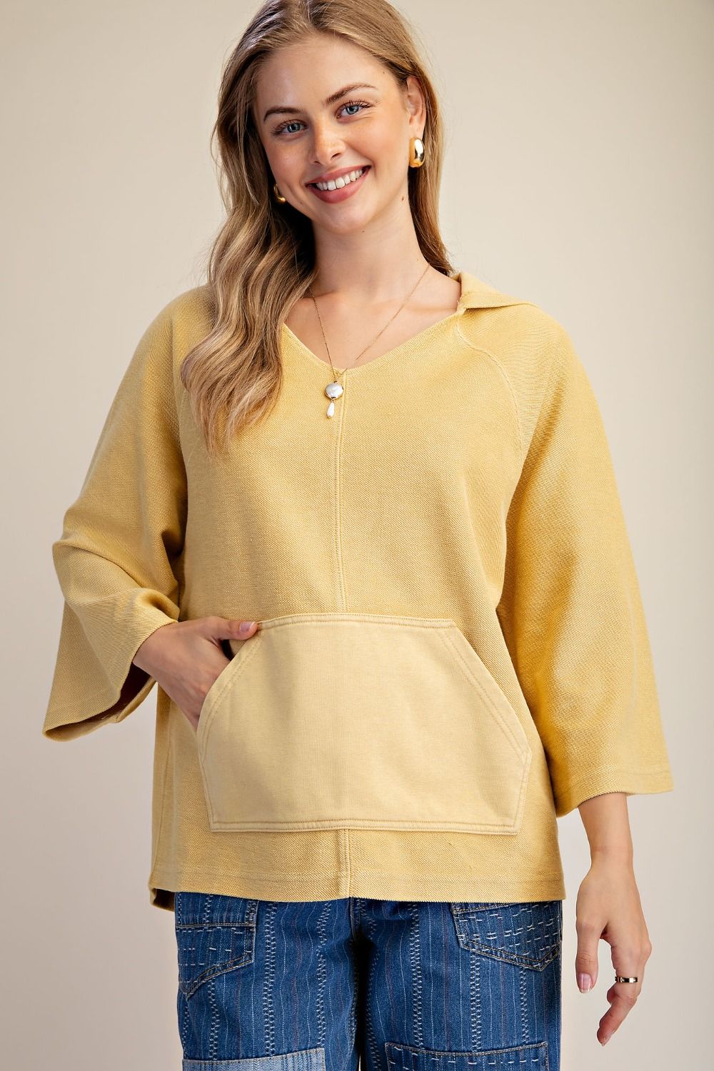 Easel Dijon  TEXTURED KNIT WASHED HOODED PULLOVER