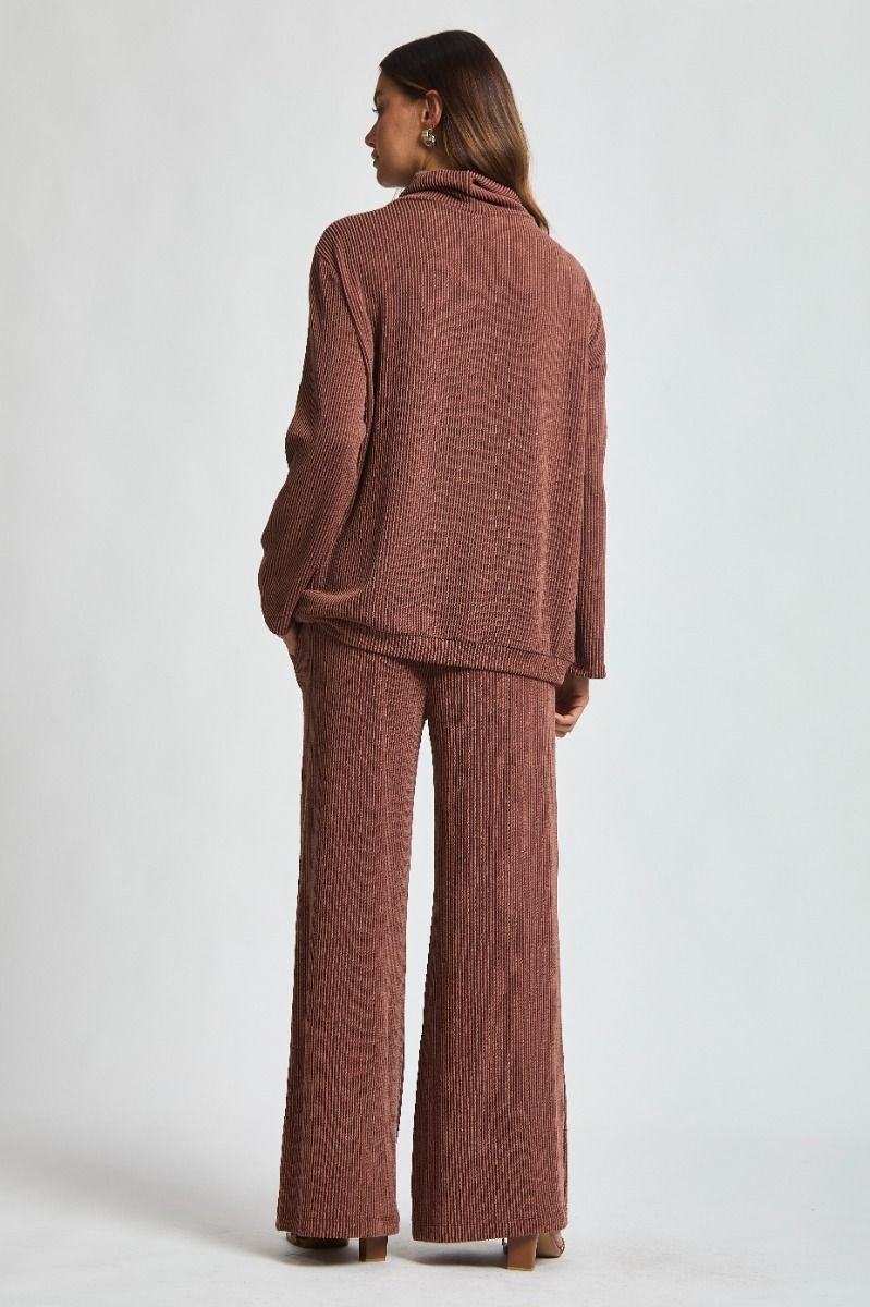 DS Lavish Outfit Set