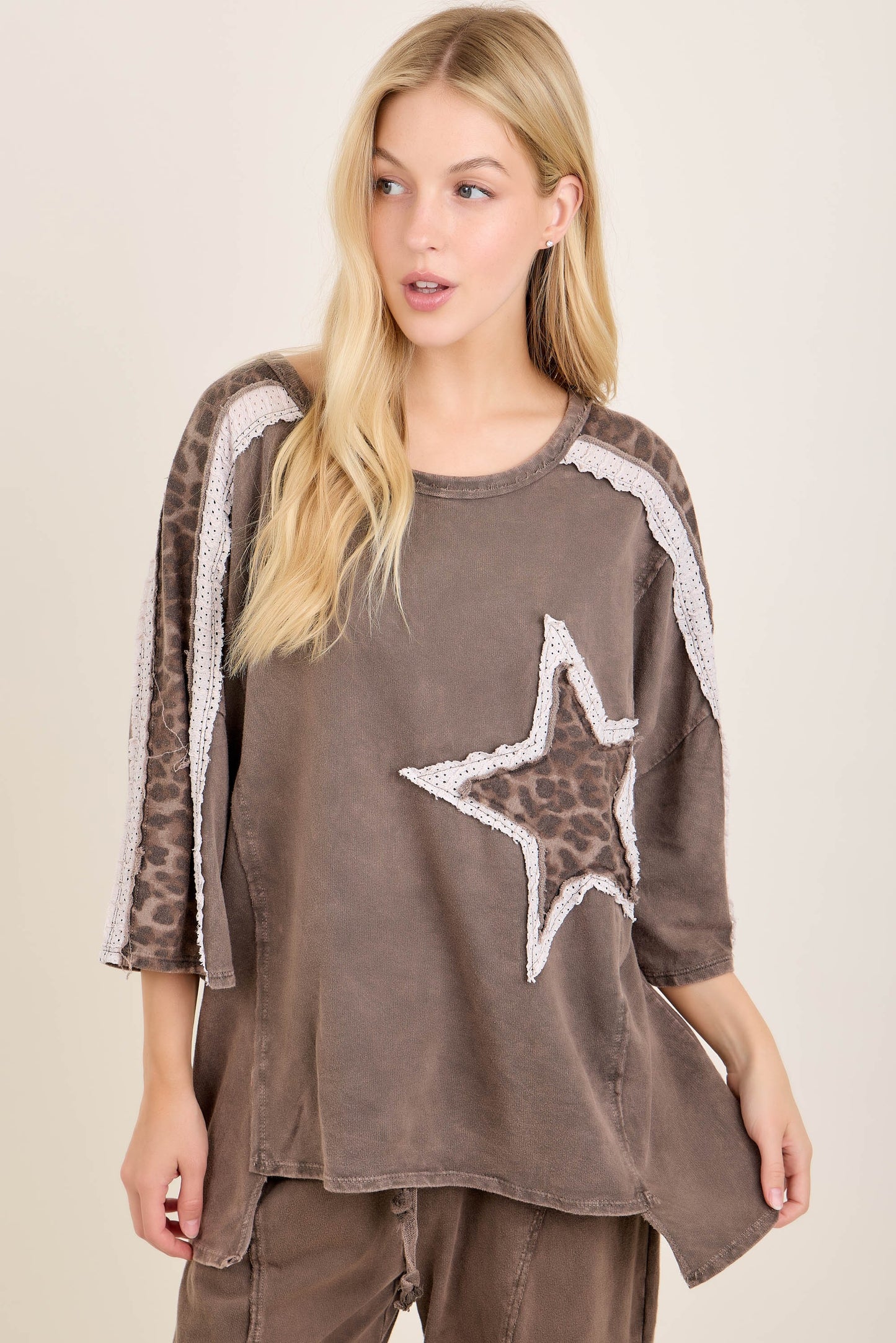 J. Her Ash Oak Mineral Washed Leopard Lace Star Patched 3 Quarters Top