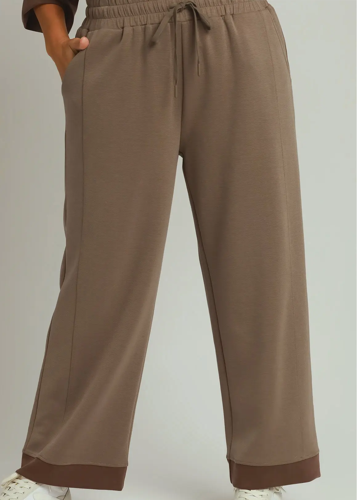 Umgee Plus Size Coco Brown CLOUDKNIT Modal & Tencel Colorblock Straight Pants