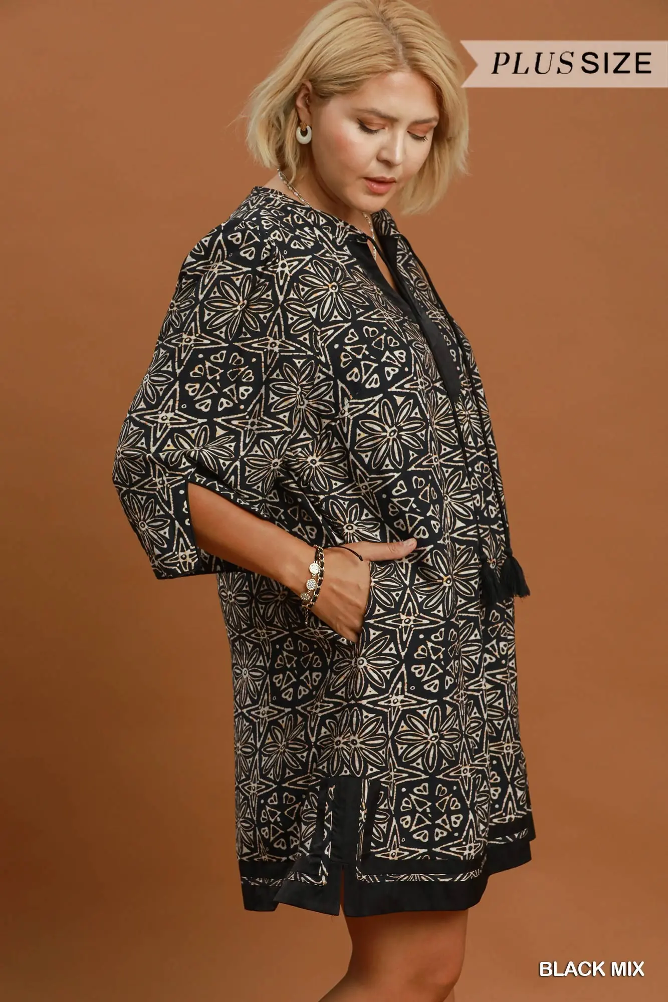 Umgee Plus Size Black Mix Geometric Print V-Neck Tassel Detail Tunic Dress