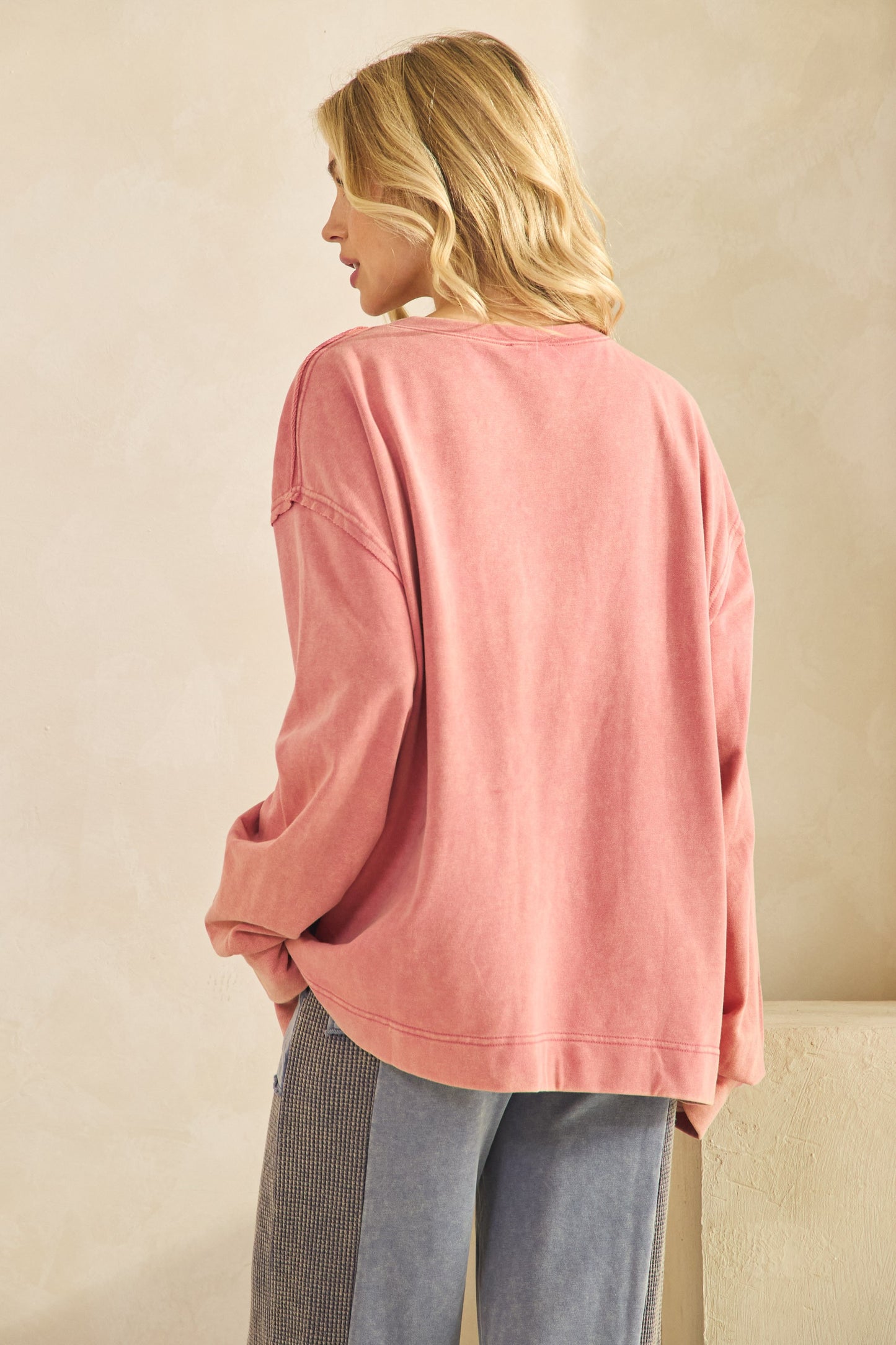 Sage + Fig FRENCH TERRY BOW DETAIL SWEATSHIRT