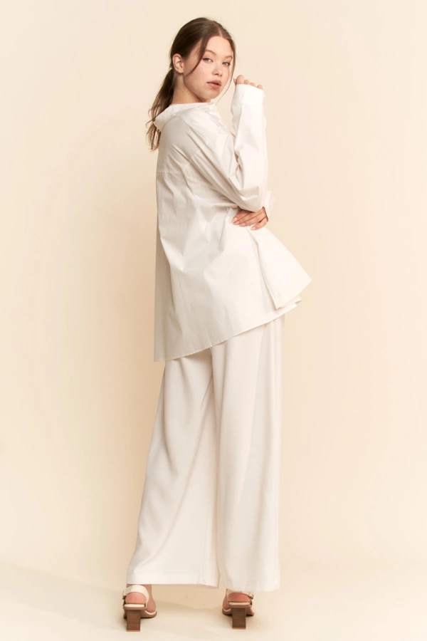 Davi & Dani Long Sleeve Button Front Shirt